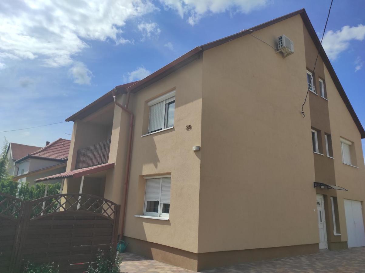 Appartamenti Delle Vacanze Keszthely Buitenkant foto